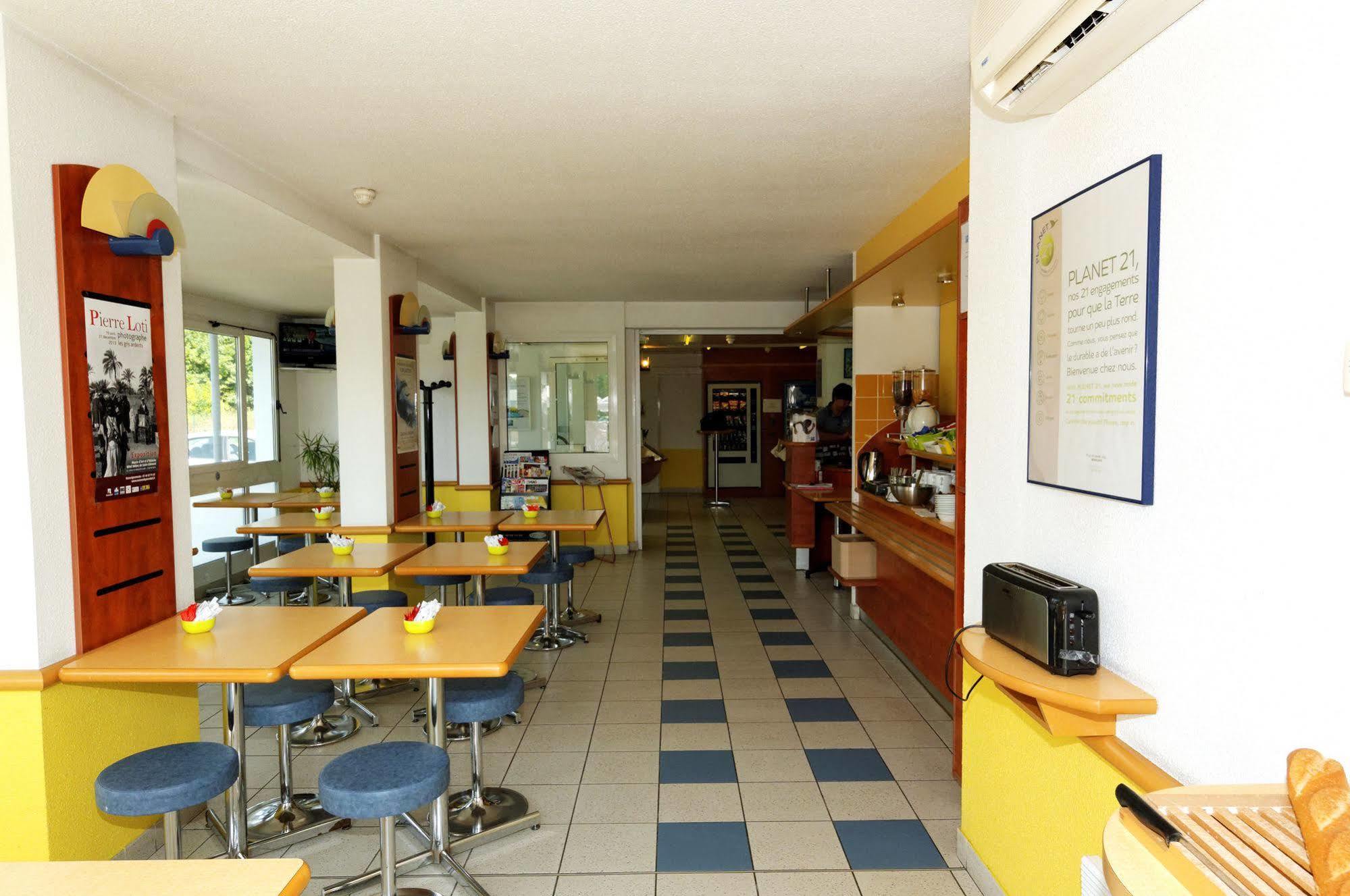 Ibis Budget Rochefort Exterior photo